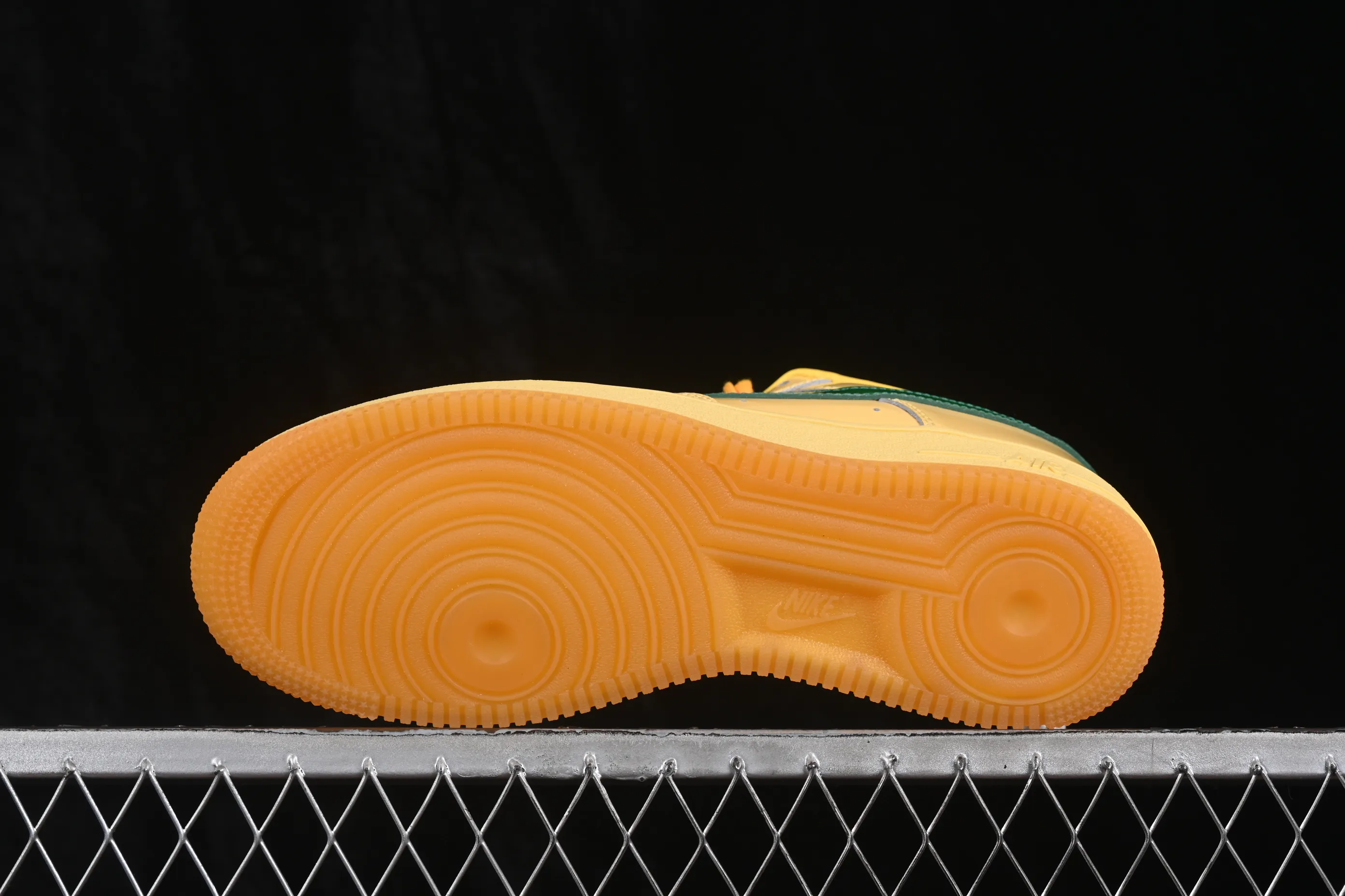 All categories Nk Air Force 1 Air Force series Nk Air Force 1 Low Air Force low-top C version Nike Air Force 1'07 Low "Topaz Gold" Topaz Air Force 1 low-top casual sneakers IO4489-700